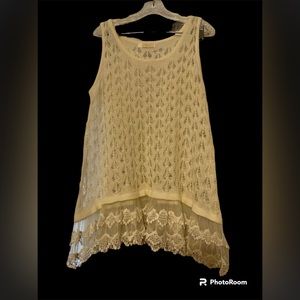 ENTRO Crochet Tank White/Cream  EUC Size Large